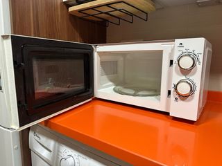 Microondas Orbegozo Blanco