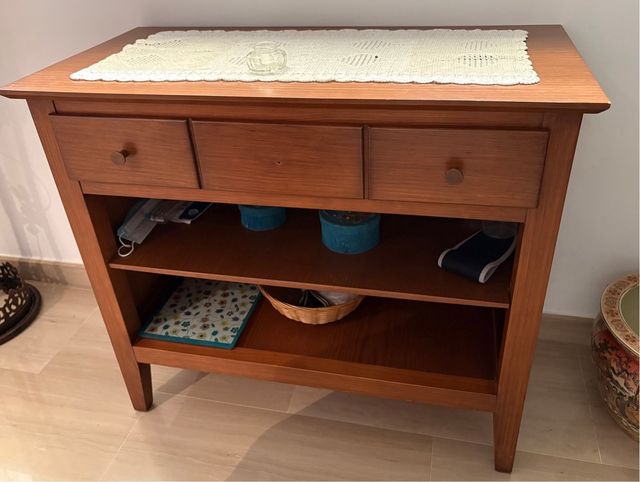 Mueble aparador de madera