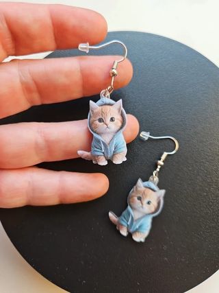 Pendientes gatitos con capucha