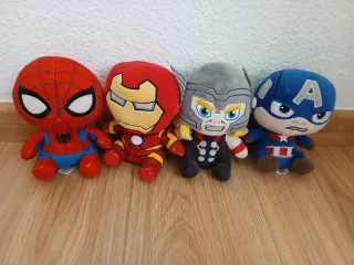 Lote 4 Peluches Superhéroes Marvel