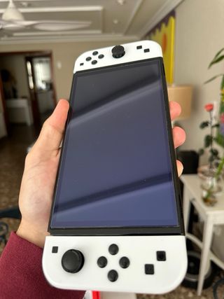 Nintendo Switch OLED Blanca + Funda