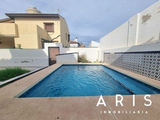 Chalet en alquiler en Capellanía - Retamar en Alhaurín de la Torre