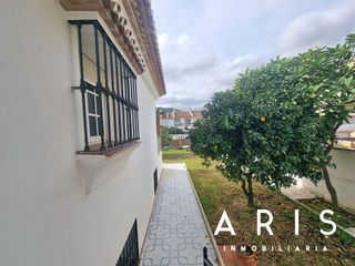 Chalet en alquiler en Capellanía - Retamar en Alhaurín de la Torre