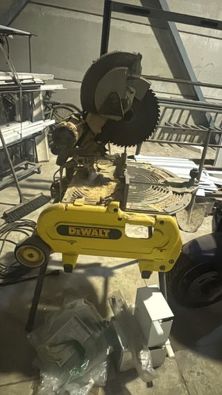 Sierra ingletadora DeWalt