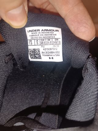 Zapatillas Under Armour Mujer Talla 38.5 Negras