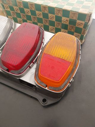 Pilotos Traseros Seat 128