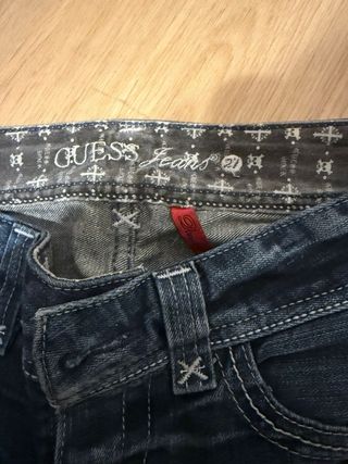 Pantalón vaquero azul LOW WAISTED guess con brillo