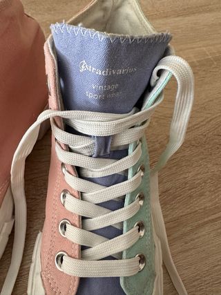 Zapatillas Stradivarius pastel Talla 38