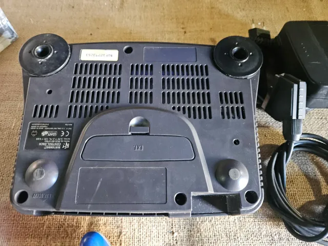 Nintendo 64 Console com Jogo e Comando