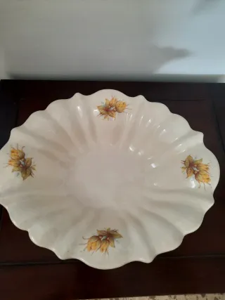 Jarra y Palangana Loza Inglesa , rosas Amarillas