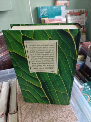 3x2 EL MANUSCRITO CARMESÍ