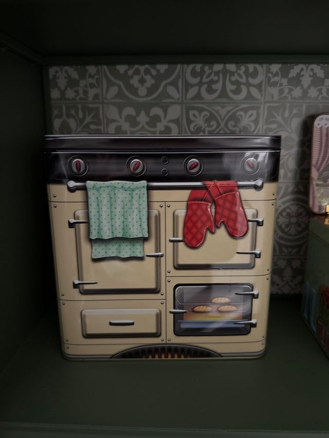 Colección de latas decorativas