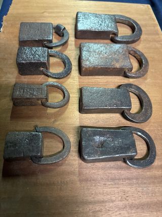 Lotto 8 Antiche Bilance Pesate in Ferro