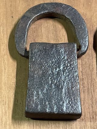 Lotto 8 Antiche Bilance Pesate in Ferro