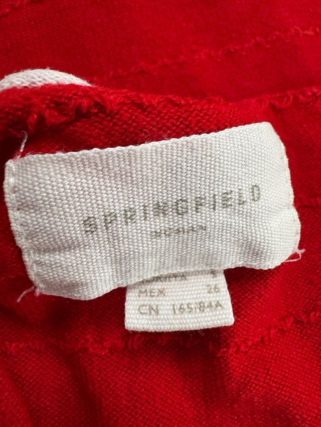 Jersey Springfield rojo botones hombro