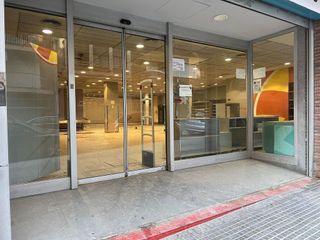 Local comercial en venta en Plaça Catalunya en Manresa