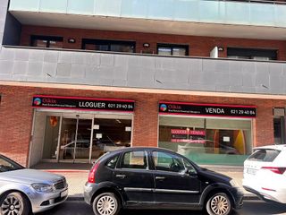 Local comercial en venta en Plaça Catalunya en Manresa