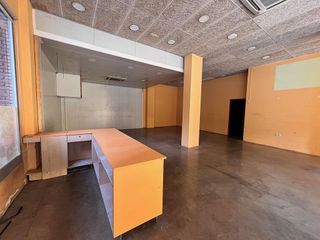 Local comercial en venta en Plaça Catalunya en Manresa