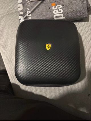 Cuffie Ferrari