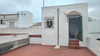 Chalet en venta en La Banda - Campo de Fútbol en Chiclana de la Frontera