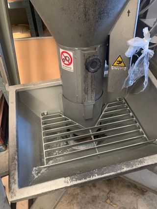 silo o tolva mezcladora de granza