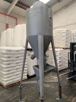 silo o tolva mezcladora de granza