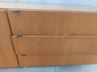 Cajonera baja de madera