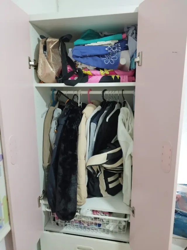 Armario infantil niña rosa y blanco