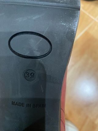 Botines piel rojos talla 38