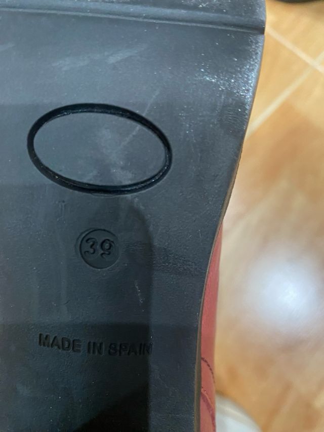 Botines piel rojos talla 38