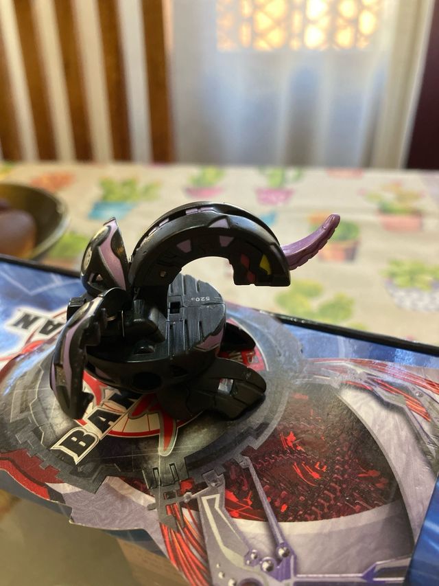 Bakugan Dragonoid B2 Darkus 520G