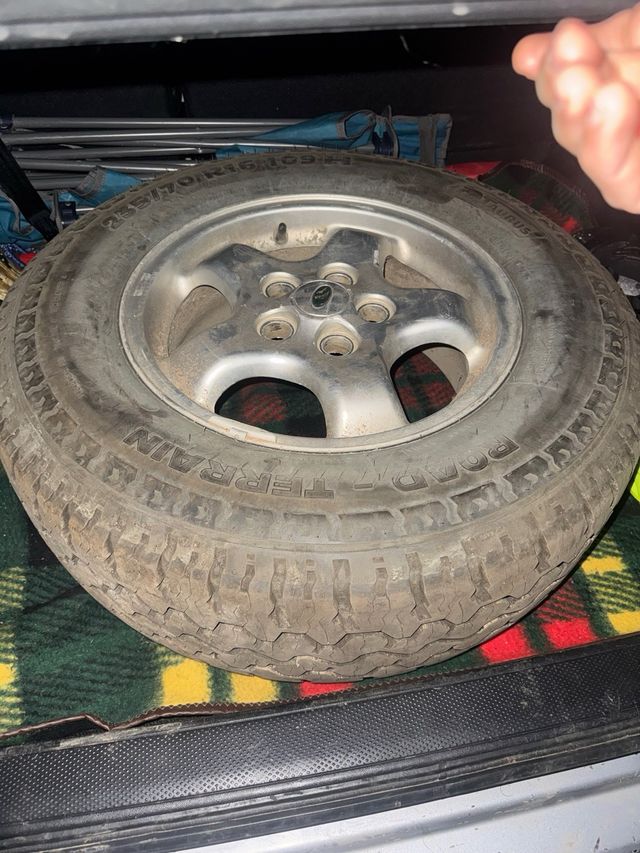 4 Llantas Land Rover 235/70/16 Mixtas