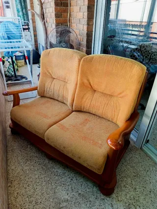 Sofá de 2 plazas clásico. OFERTAAAAAA