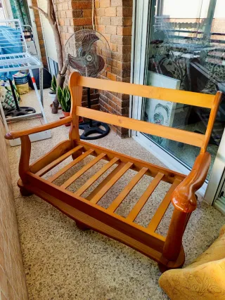 Sofá de 2 plazas clásico. OFERTAAAAAA