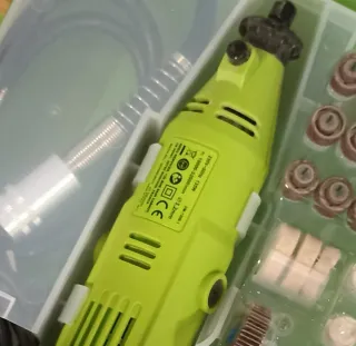 Multiherramienta Everise CF1025 - Set 240 acc.