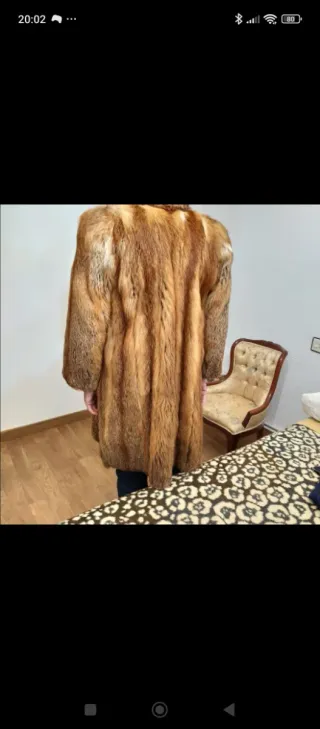 Elegante abrigo de mujer de pelo sintetico