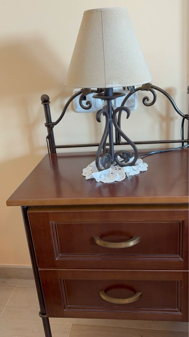 Dormitorio completo madera y forja