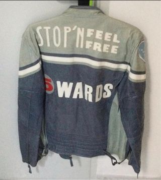 Cazadora motera estilo racing