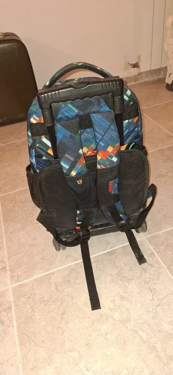 Mochila con ruedas escolar