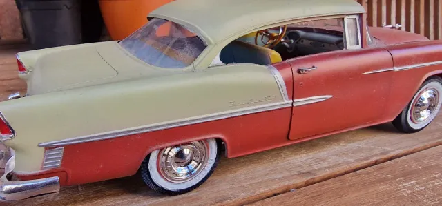Maqueta antigua Chevrolet Bel Air 1957 1/12