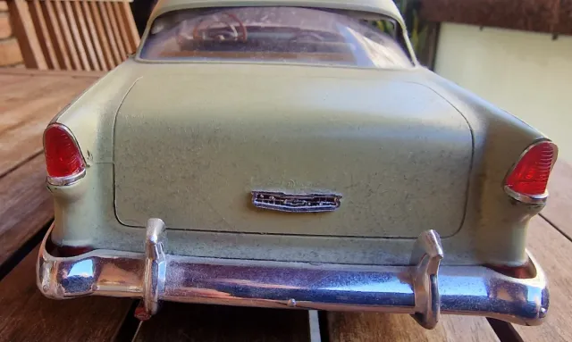 Maqueta antigua Chevrolet Bel Air 1957 1/12
