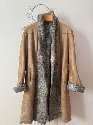 Abrigo Betancor Piel Forro Astracán T44