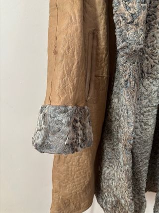 Abrigo Betancor Piel Forro Astracán T44