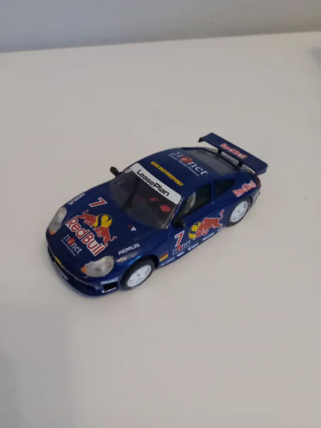 Scalextric Porsche 911 Red Bull