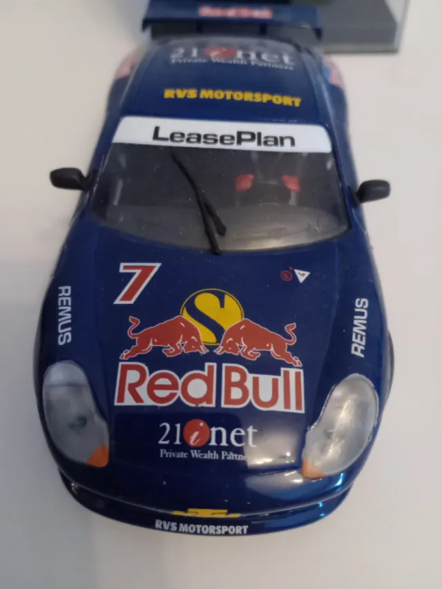 Scalextric Porsche 911 Red Bull