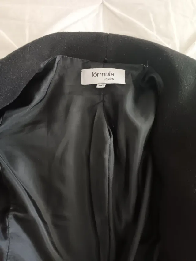 Abrigo paño negro con cinturón