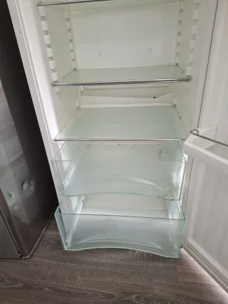 Nevera Liebherr Blanca