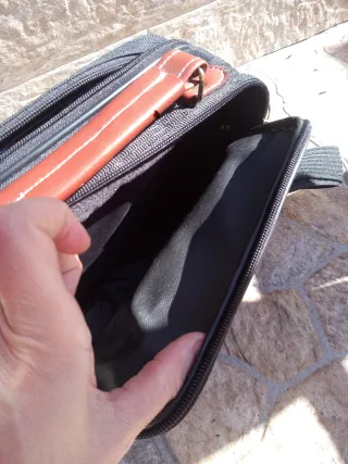 Bolso de mano hombre, negro y marrón