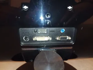 Monitor LG Flatron IPS226V Nero/Argento 21,5"