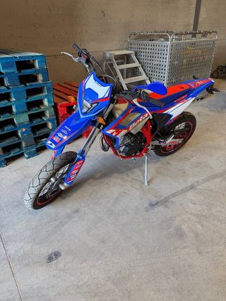 Beta RR Edición Limitada Supermotard 125
